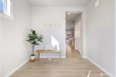 10445 11th Street E, Edgewood, WA 98372 - Photo 4