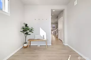 10445 11th St E, Edgewood, WA 98372 - Photo 4