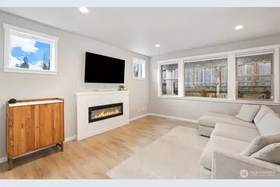 10445 11th Street E, Edgewood, WA 98372 - Photo 6