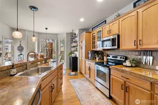 8421 153rd St, Puyallup, WA 98375 - Photo 8