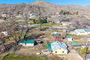 470 2nd St, Chelan Falls, WA 98817 - Photo 32