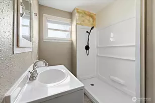 470 2nd St, Chelan Falls, WA 98817 - Photo 16