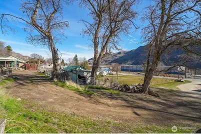 470 2nd Street, Chelan Falls, WA 98817 - Photo 28