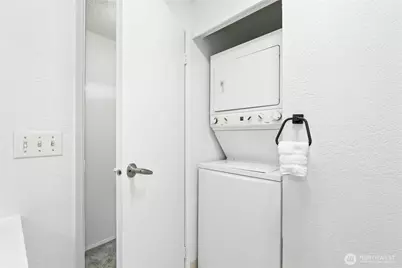 6103 204th Street SW #B2, Lynnwood, WA 98036 - Photo 8