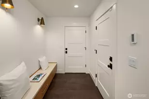 2844 35th Ave W, Seattle, WA 98199 - Photo 4