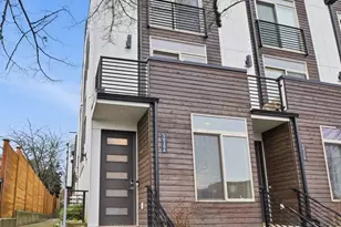 5620 California Ave SW, Seattle, WA 98136 - Photo 4