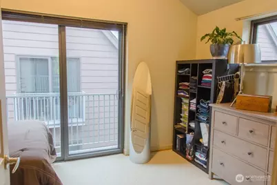 7937 Densmore Avenue N, Seattle, WA 98103 - Photo 22