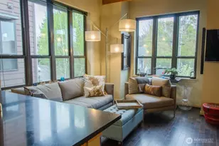 7937 Densmore Ave N, Seattle, WA 98103 - Photo 14