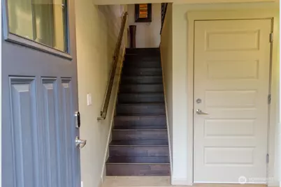 7937 Densmore Avenue N, Seattle, WA 98103 - Photo 4