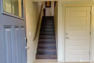 7937 Densmore Ave N, Seattle, WA 98103 - Photo 4