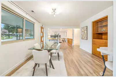 8802 Del Campo Drive, Everett, WA 98208 - Photo 6