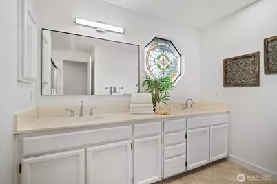 14216 SE 51st Street, Bellevue, WA 98006 - Photo 26