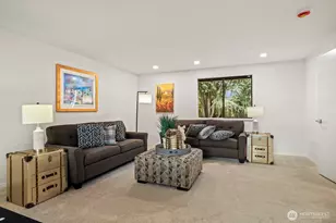 14216 SE 51st St, Bellevue, WA 98006 - Photo 16