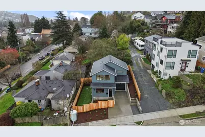 2213 W Bertona Street, Seattle, WA 98199 - Photo 32