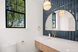 2615 NE 87th St, Seattle, WA 98115 - Photo 4