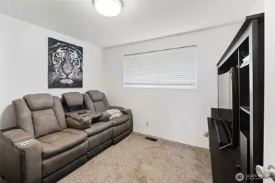 2005 9th Avenue SE, Puyallup, WA 98372 - Photo 12