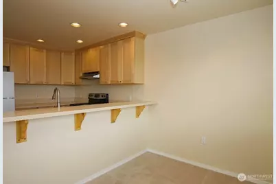 214 W McGraw Street #303, Seattle, WA 98119 - Photo 8