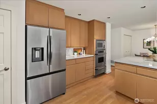 1716 Bellevue Way NE, Bellevue, WA 98004 - Photo 12