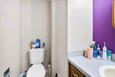 587 NW Fairhaven Drive, Oak Harbor, WA 98277 - Photo 16