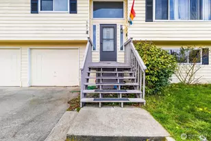 587 NW Fairhaven Dr, Oak Harbor, WA 98277 - Photo 4