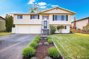 587 NW Fairhaven Dr, Oak Harbor, WA 98277 - Photo 1