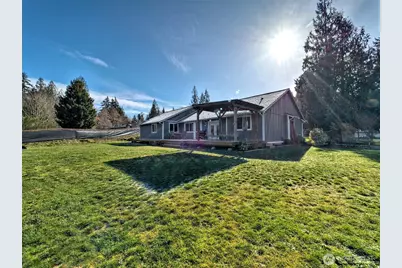 235 E Heights Place, Belfair, WA 98528 - Photo 36