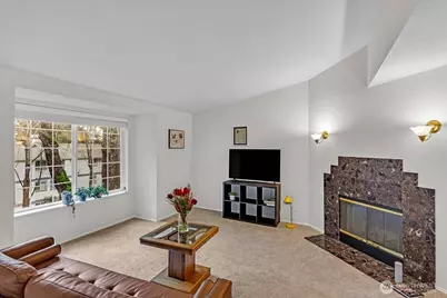 8653 Avondale Rd NE #D208, Redmond, WA 98052 - Photo 4