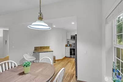 8653 Avondale Rd NE #D208, Redmond, WA 98052 - Photo 12