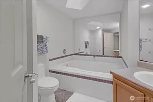 8653 Avondale Rd NE, Redmond, WA 98052 - Photo 18