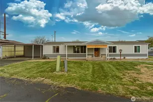 806 SE Mockingbird Dr, College Place, WA 99324 - Photo 1