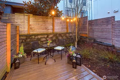 3827 23rd Avenue W #C, Seattle, WA 98199 - Photo 12