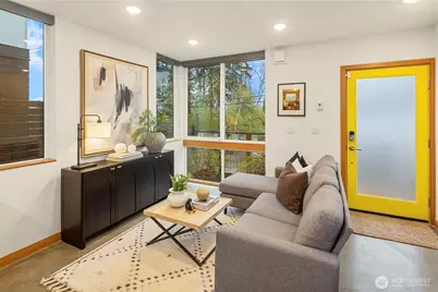 3827 23rd Avenue W #C, Seattle, WA 98199 - Photo 4