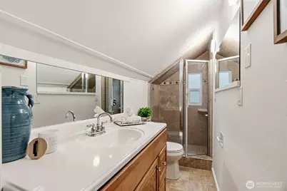 921 N 50th Street, Seattle, WA 98103 - Photo 20