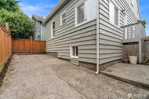 921 N 50th St, Seattle, WA 98103 - Photo 32