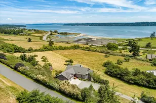 650 Skymeadow Dr, Coupeville, WA 98239 - Photo 2