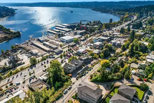 6404 NE 181st St, Kenmore, WA 98028 - Photo 2