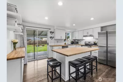 5715 91st Place NE, Marysville, WA 98270 - Photo 12