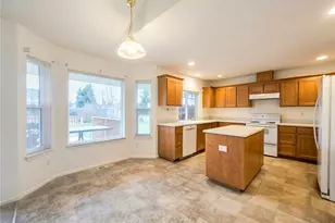 2727 180th St E, Tacoma, WA 98445 - Photo 6