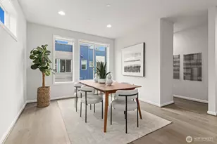 7629 NE 122nd Ct, Kirkland, WA 98034 - Photo 2