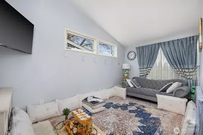 9452 25th Avenue SW, Seattle, WA 98106 - Photo 10