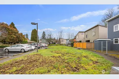 9452 25th Avenue SW, Seattle, WA 98106 - Photo 28