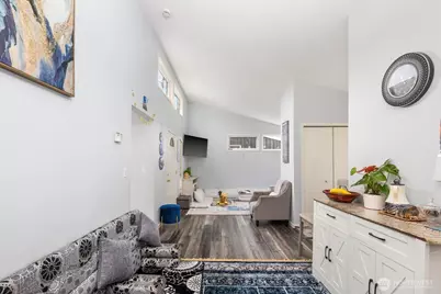 9452 25th Avenue SW, Seattle, WA 98106 - Photo 16