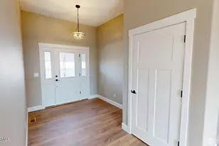 4606 W Larch Ave, Yakima, WA 98903 - Photo 2