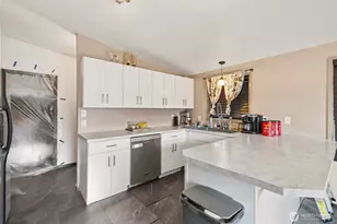 1529 W 13th St, Port Angeles, WA 98363 - Photo 6