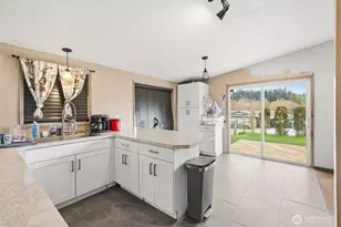 1529 W 13th St, Port Angeles, WA 98363 - Photo 4