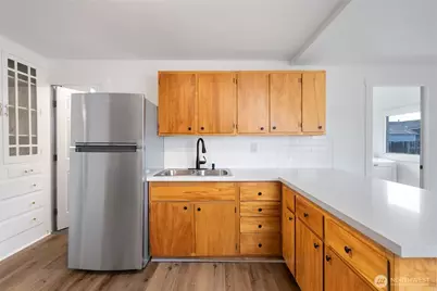 1016 E Orange Avenue, Burlington, WA 98233 - Photo 14