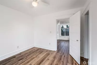 1016 E Orange Avenue, Burlington, WA 98233 - Photo 12