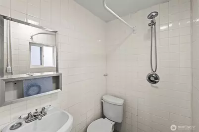 10916 Yakima Avenue S, Tacoma, WA 98444 - Photo 12