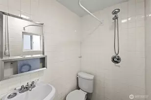 10916 Yakima Ave S, Tacoma, WA 98444 - Photo 12