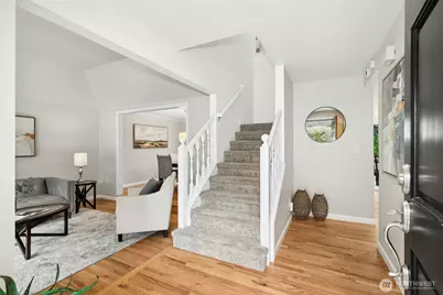 2824 234th Place NE, Sammamish, WA 98074 - Photo 2